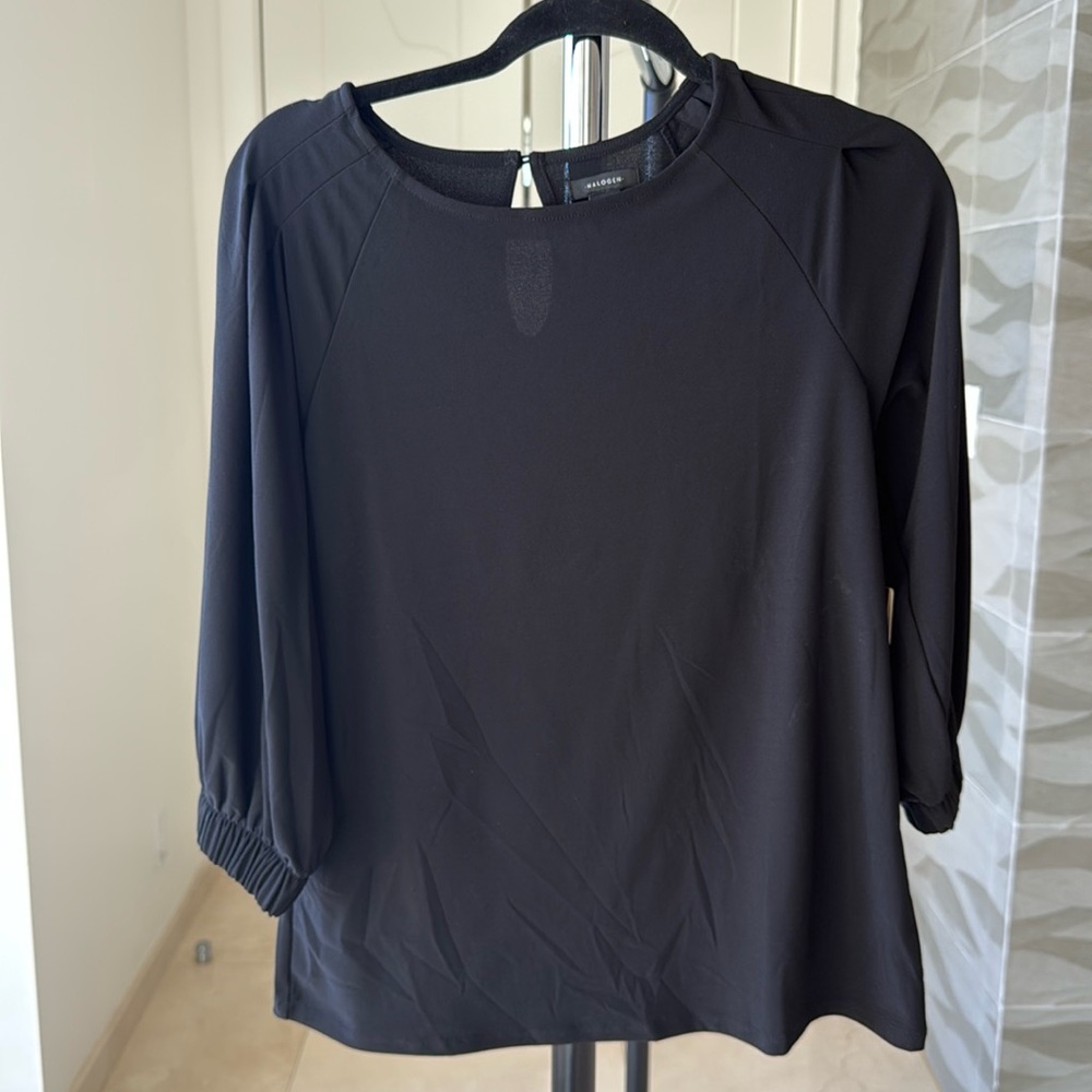 NWT black top